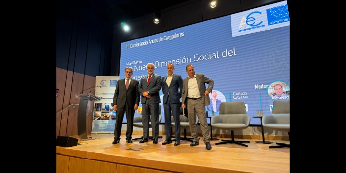 Nueva dimensión social del transporte_Conferencia Cargadores